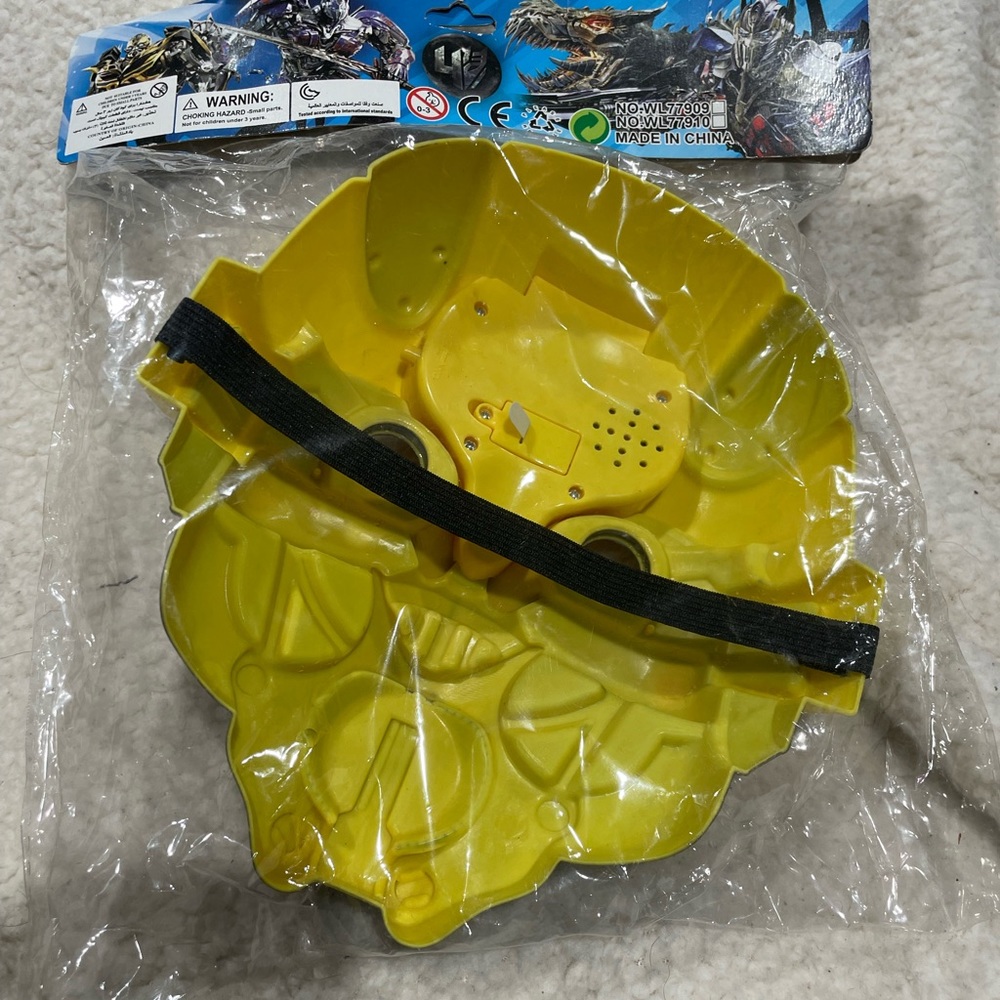 Bumblebee Mask/Bumblebee Talking LED Face Mask - Picture 2 of 4